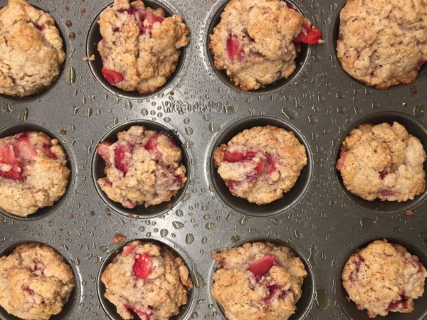 strawberry mini muffins