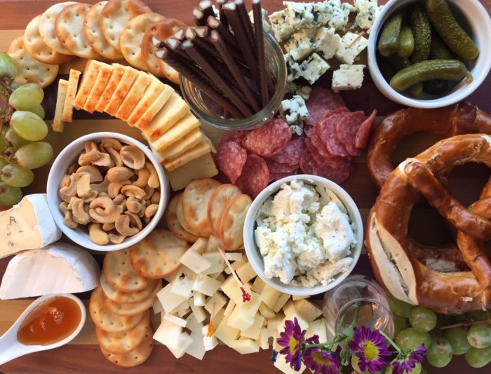 how to make a cheeseboard with Lidl
