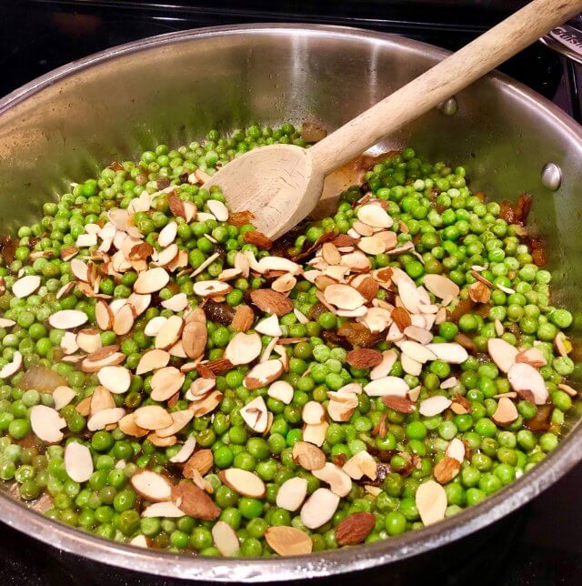 Peas and onions with toasted almonds