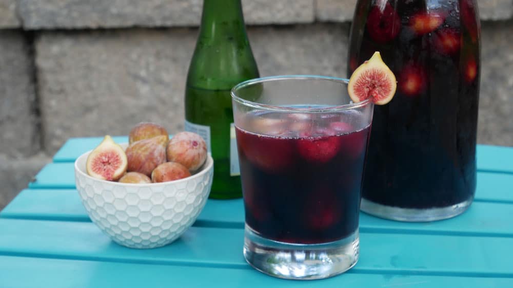 Fig red wine sangria