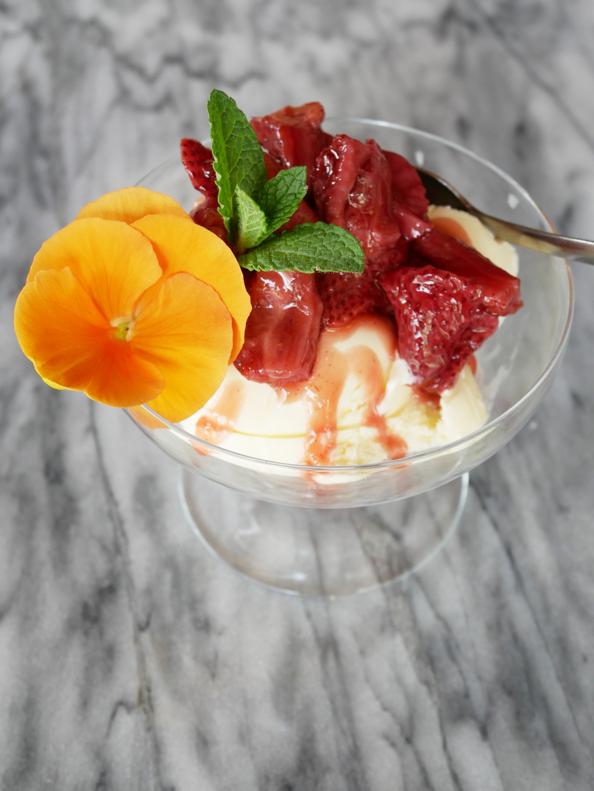 Roasted strawberry ice cream topping